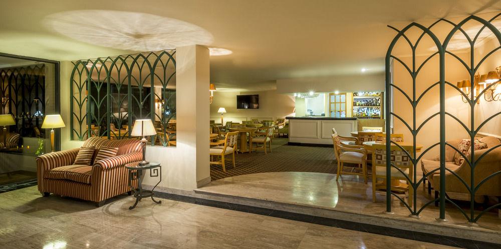 HS HOTSSON Hotel Tampico Exterior foto