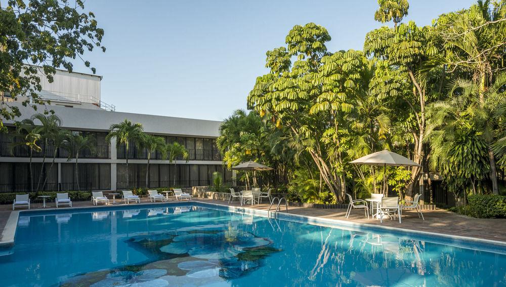 HS HOTSSON Hotel Tampico Exterior foto