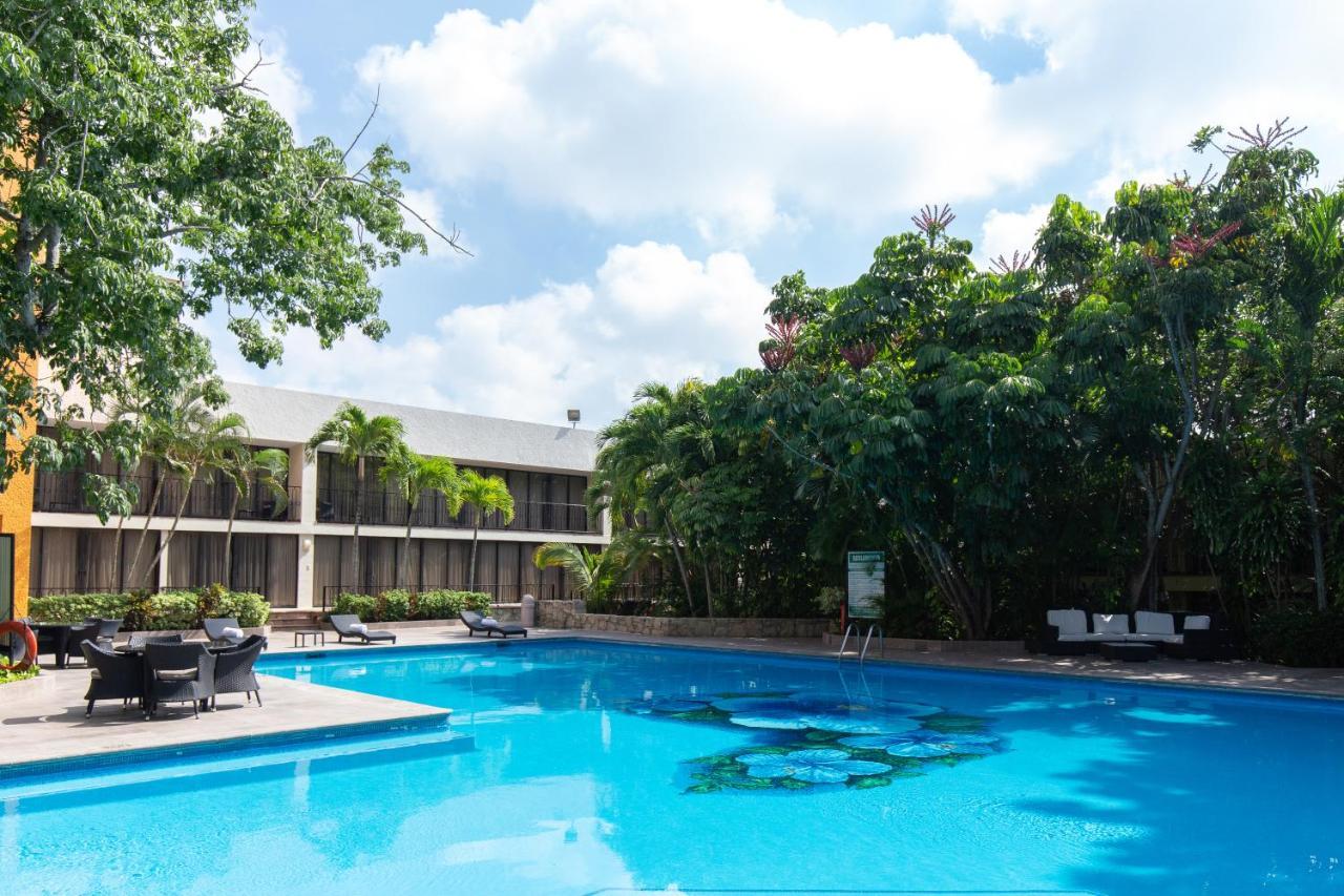 HS HOTSSON Hotel Tampico Exterior foto